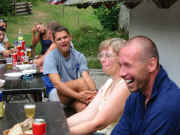 Mlakar (modra majica) je med favoriti.