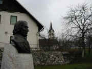 134-3407_img.jpg (39652 bytes)